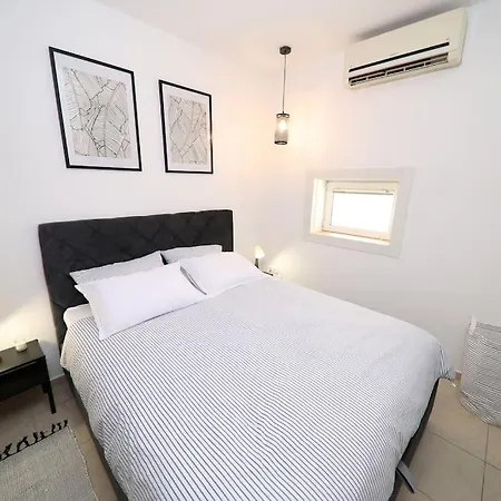 “minipalais” In The Heart Of Apartman