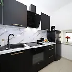 Apartamento “minipalais” In The Heart Of *