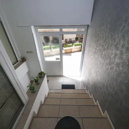 “minipalais” In The Heart Of Apartament