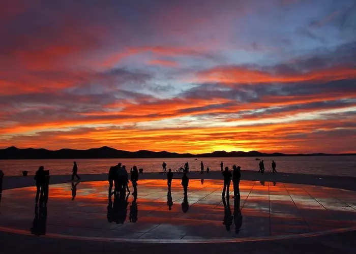 “minipalais” In The Heart Of