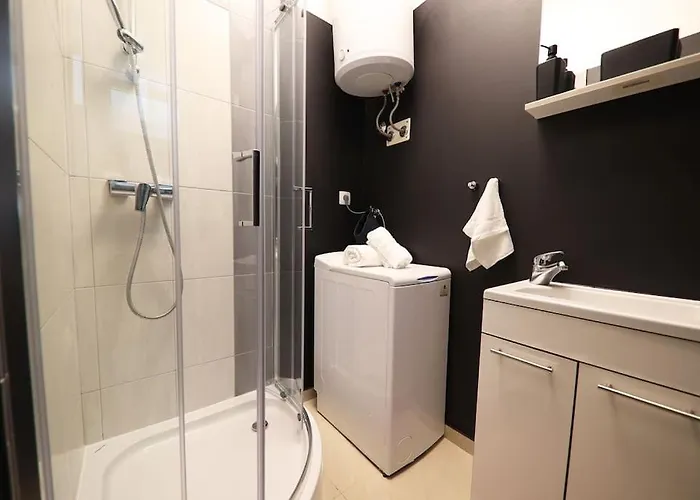 “minipalais” In The Heart Of * 扎达尔